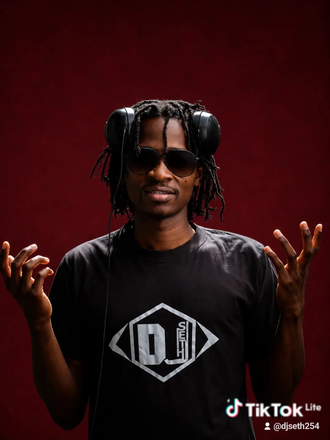 Dj Seth